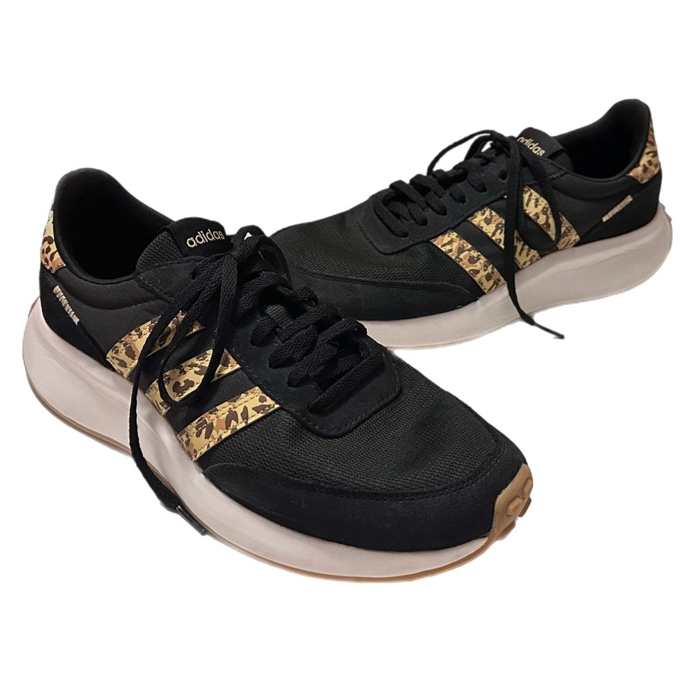 Adidas‎ sneakers